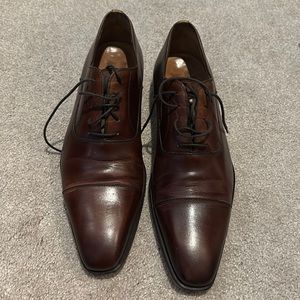 Magnanni Men’s Cap Toes. Size 10. Brown. Used